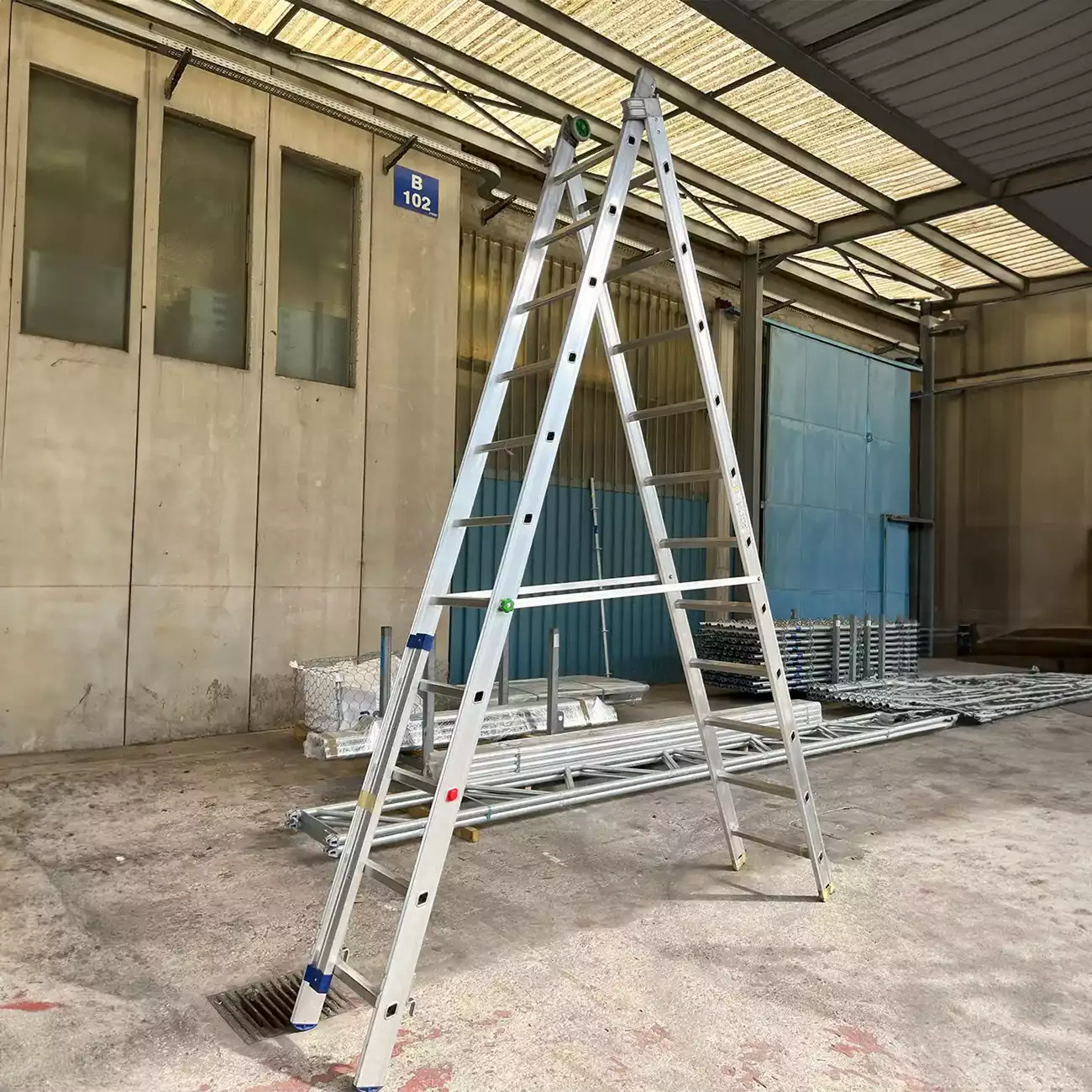 scala grande in alluminio - accessori per ponteggi - Edilizia Discount